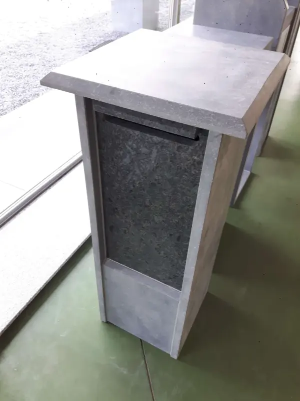 Brievenbus met voorpaneel in Steel Grey