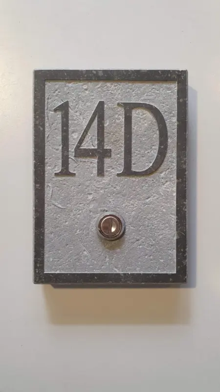 Huisnummer Belgische blauwe steen