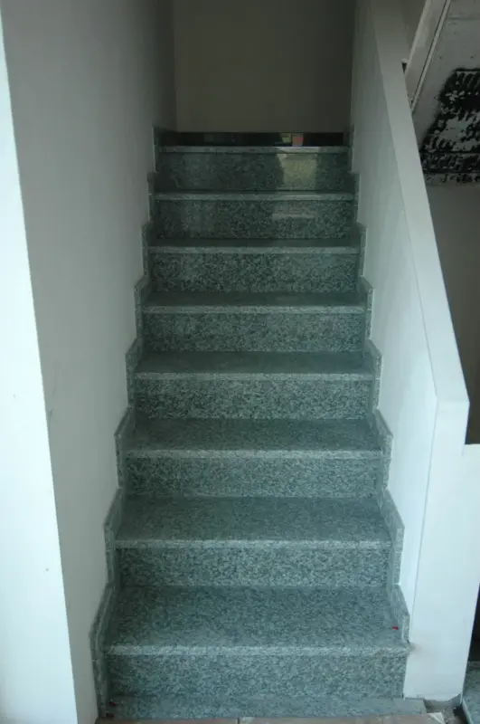 Trapbekleding Graniet